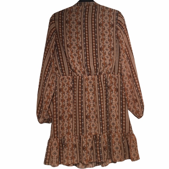 Charming Charlie Brown Printed Long Sleeve Dress - Picture 5 of 5